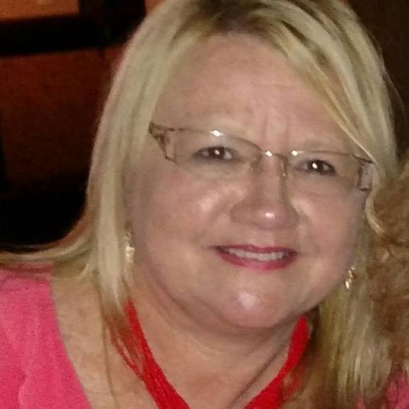 Meet your Posher, Lisa - Picture 1 of 1